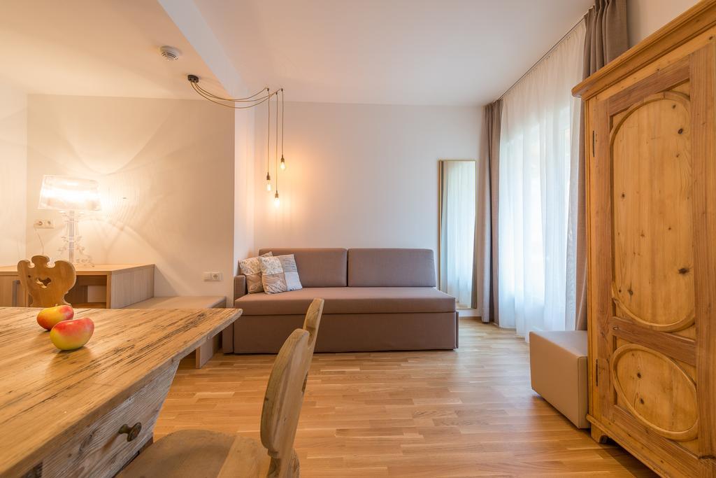 Tirolerin Garni Hotel Termeno Eksteriør bilde